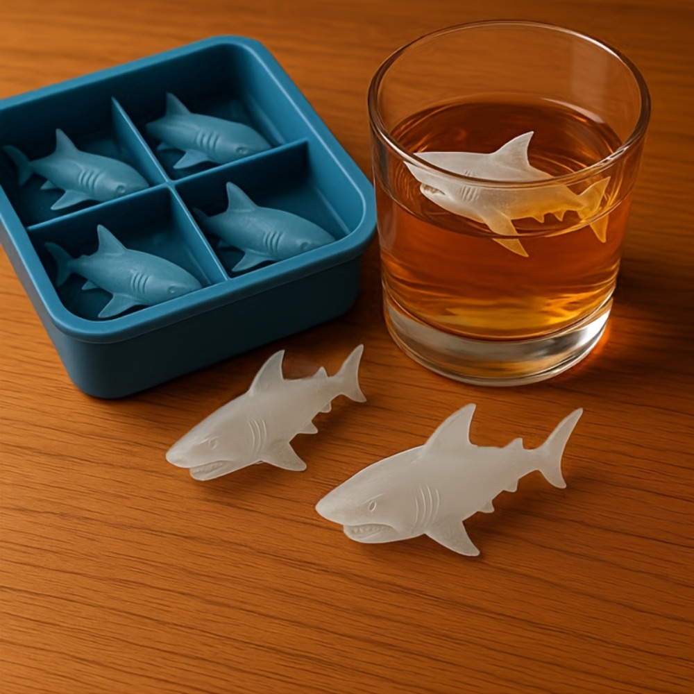 Kitchen Gadgets To Have - Forma silikonowa na kostki lodu w