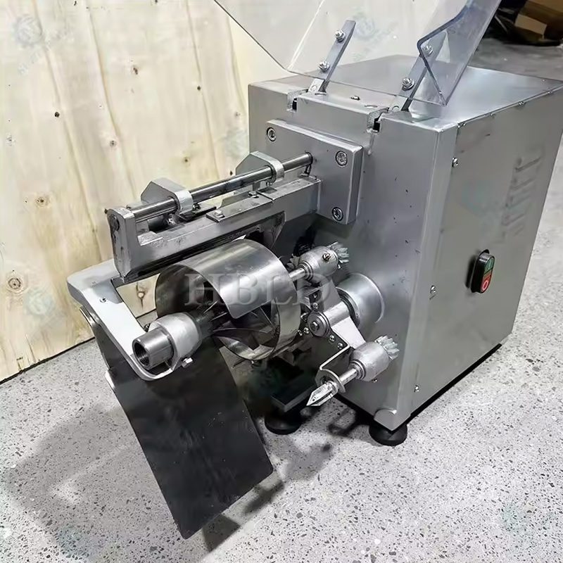 Przemysłowy wykrawacz do jabłe – Apple Corer Slicer recenzja i cena